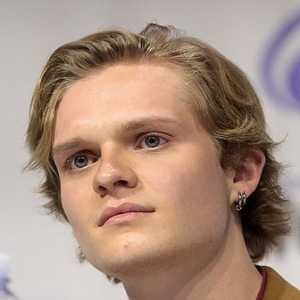 Tom Glynn-Carney