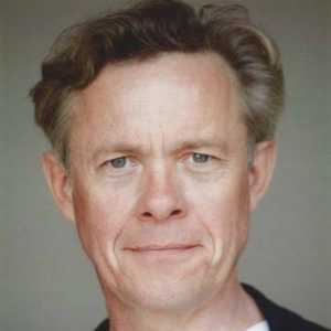 Alex Jennings