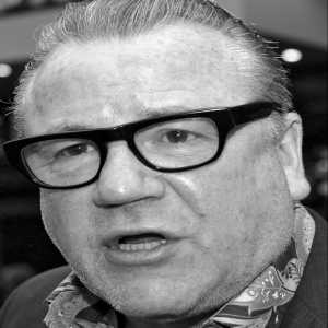 Ray Winstone