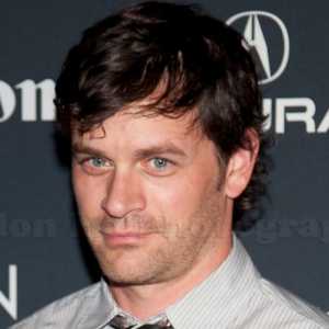 Tom Everett