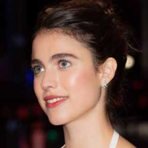 Margaret Qualley Revionz