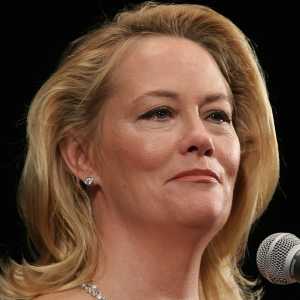 Cybill Shepherd