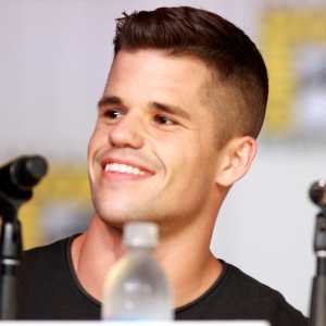 Charlie Carver