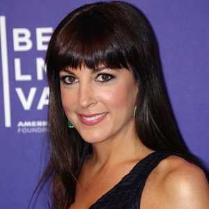 Lindsay Sloane
