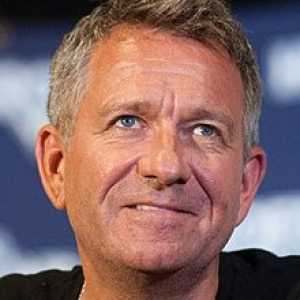 Sean Pertwee