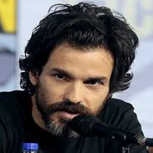 Santiago Cabrera