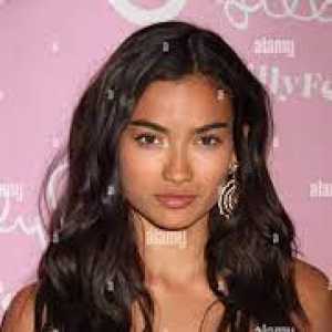 Kelly Gale