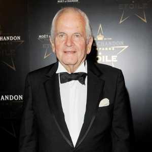 Ian Holm