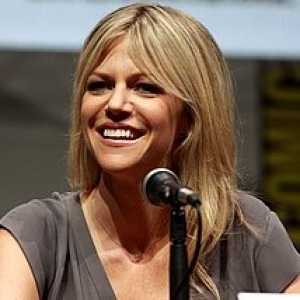 Kaitlin Olson | Revionz