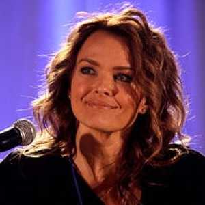 Dina Meyer