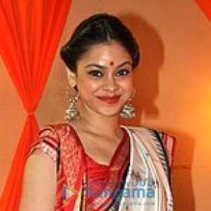 Sumona Chakravarti