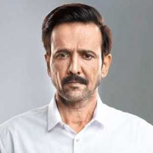 Kay Kay Menon