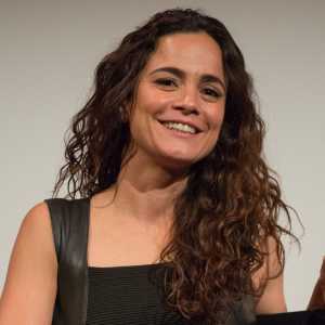 Alice Braga