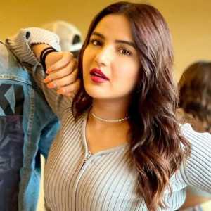 Jasmin Bhasin