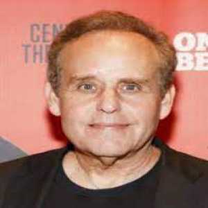 Peter MacNicol
