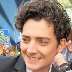 Aneurin Barnard