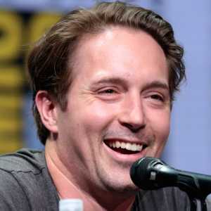 Beck Bennett