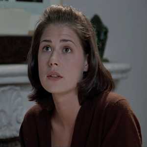Maura Tierney