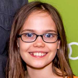 Oona Laurence