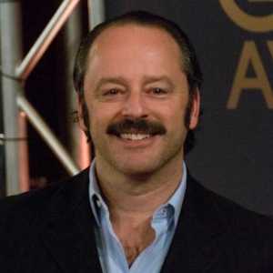 Gil Bellows