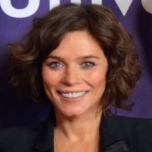 Anna Friel