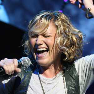 Jennifer Nettles