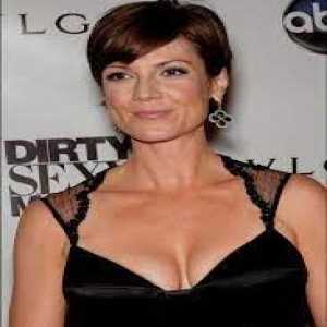 Zoe McLellan