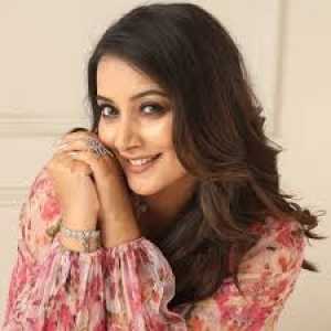 Nidhi Uttam