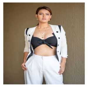 Sarika Dhillon